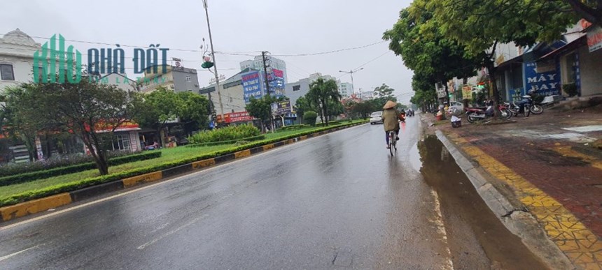 Bán nhà cấp 4, Nguyễn Tất Thành, Liên Bảo, Vĩnh Yên. DT 90m2