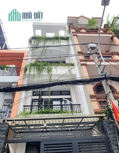 CÀN BÁN NHÀ RIÊNG TẠI XUÂN ĐỈNH 5 TẦNG  GIÁ 4,5 TỶ
