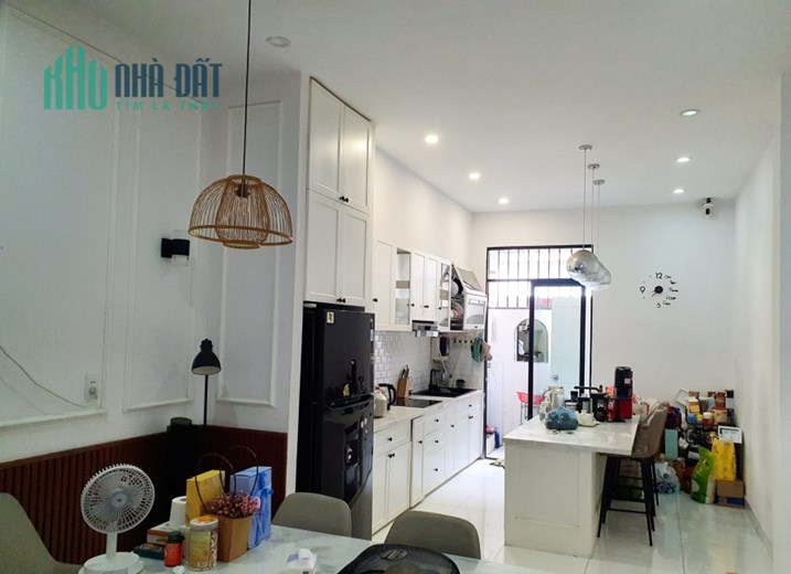 CÀN BÁN NHÀ RIÊNG TẠI XUÂN ĐỈNH 5 TẦNG  GIÁ 4,5 TỶ