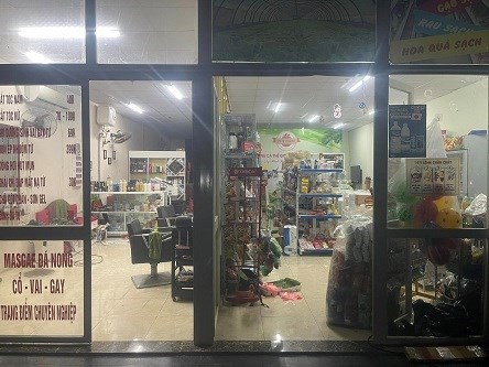 SANG NHƯỢNG CẢ 2 CỬA HÀNG TÓC - SPA VÀ SIÊU THỊ MINI Ở NGAY CỔNG RA ECOHOME 2, ĐÔNG NGẠC, BẮC TỪ