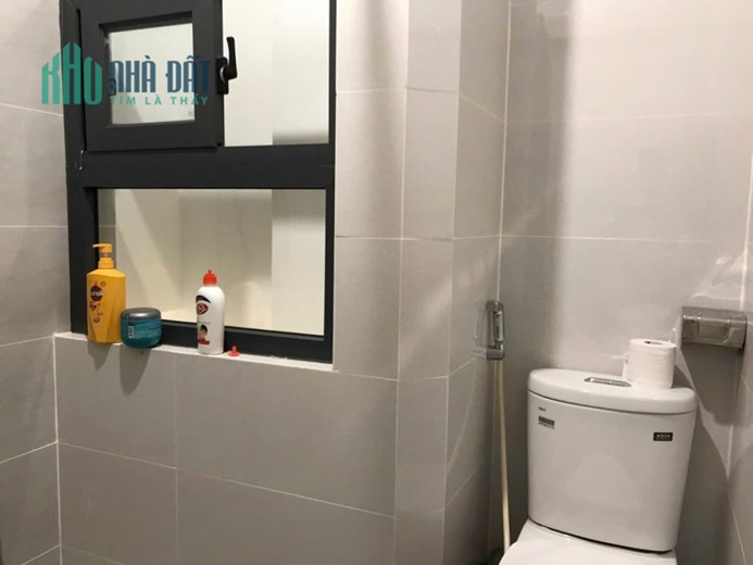 Mặt Tiền DS Tân Vĩnh Q4 giá 1/2 Q1 
DT 31 m2-
 đúc 4 tấm 200 triệu m  
bank cho vay 70%
