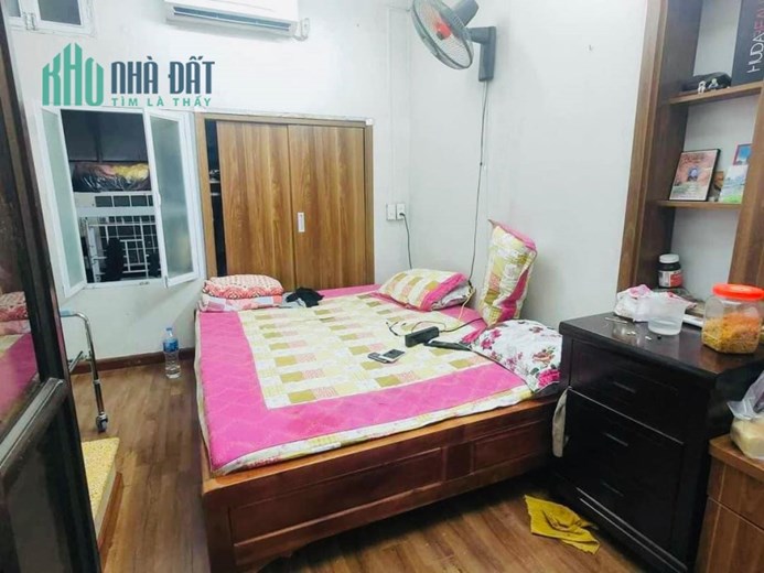 Siêu Hiếm Ngõ 20 Cát Linh - Đống Đa 10/13T2 m2, 6 Tầng, Mặt Tiền 3m Giá 1.75 tỷ