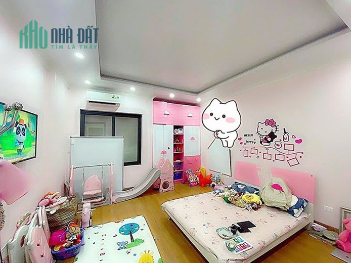 Bán nhà phân lô 193 Văn Cao, 90m 4 tầng GIÁ 6.2 tỉ độc lập dân xây chất lượng