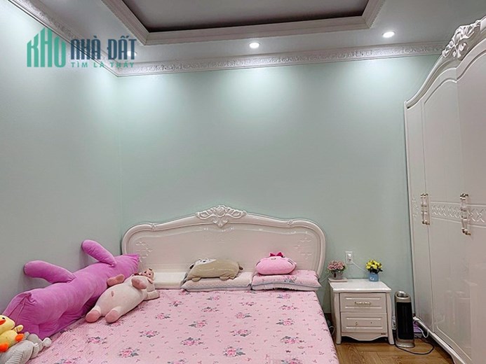 Bán nhà phân lô 193 Văn Cao, 90m 4 tầng GIÁ 6.2 tỉ độc lập dân xây chất lượng