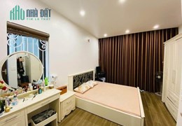 Bán nhà phân lô 654 Ngô Gia Tự, 75m 3 tầng GIÁ 5.9 tỉ độc lập dân xây chắc đẹp