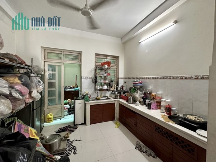 BÁN NHÀ HXH THÔNG 4Mx16M 4TẦNG ĐƯỜNG LÝ THƯỜNG KIỆT QUẬN TÂN BÌNH.
