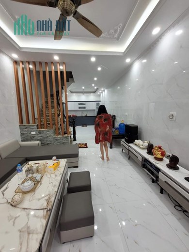 BÁN GẤP NHÀ ĐỀN LỪ, HOÀNG MAI LÔ GÓC DT 43/45M 5T.  CHỈ 4 TỶ 3. TAXI ĐỖ CỬA, NGÕ THÔNG. KD