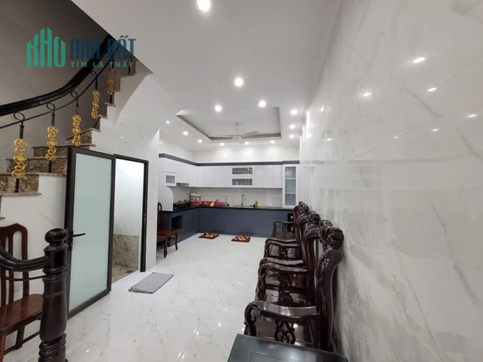BÁN GẤP NHÀ ĐỀN LỪ, HOÀNG MAI LÔ GÓC DT 43/45M 5T.  CHỈ 4 TỶ 3. TAXI ĐỖ CỬA, NGÕ THÔNG. KD