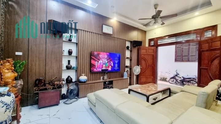 BÁN NHÀ QUẬN HAI BÀ TRƯNG GẦN ÔTÔ GẦN PHỐ MINH KHAI - LÔ GÓC 3 MẶT THOÁNG - MẶT TIỀN RỘNG ĐẸP -