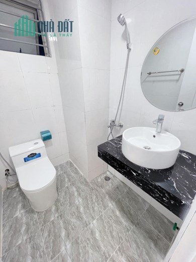 Bán căn hộ 57m 2pn 2vs HH 4B Linh Đàm tầng 26 giá 1ty590tr có tl