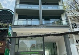 Tòa nhà 7 tầng mới xây tại MTKD Cửu Long, gần Sân bay TSN