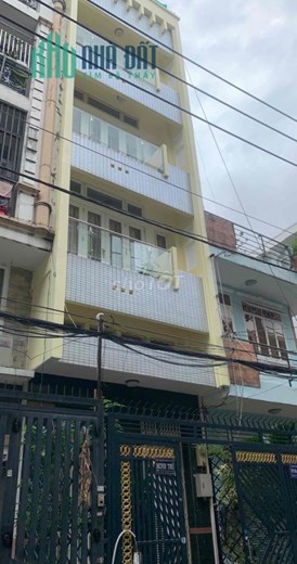 Nhà 4 tầng 6 phòng ngủ đường Ba Vân