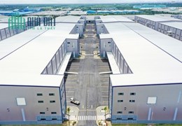 xưởng sản xuất hoặc kho chuỗi cung ứng hàng hóa, vị trí thuận lợi di chuyển 24h