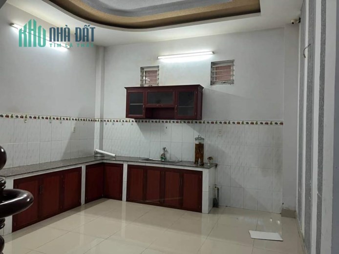 Bán nhà đường Mã Lò Bình Tân 4.5 x 13 đúc 3 tấm hẻm xe hơi gần mặt tiền gần bệnh viện quận Bình Tân.