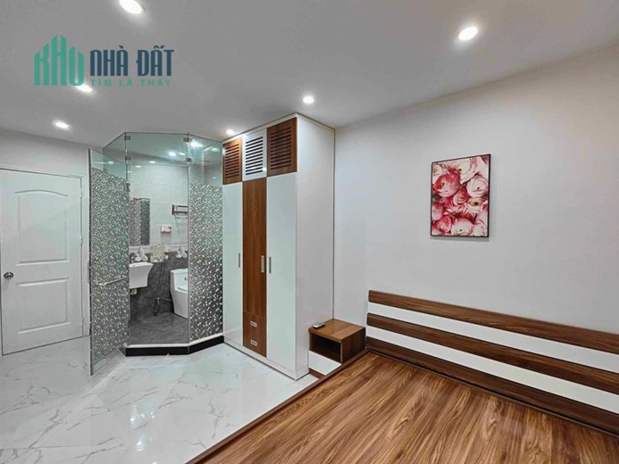 Bán căn hộ 66m 2ngủ 2vs HH 4B Linh Đàm ban công view toàn thành phố.1ty490tr