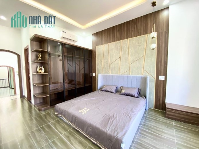 Bán nhà 3 tầng Phạm Văn Nghị, Nhà mới Kiên Cố. Giá 3,x tỷ