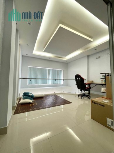 Bán Nhà Bờ Bao Tân Thắng, Sơn Kỳ, Tân Phú, 5 Tầng Đẹp Ở Ngay, Hẻm Xe Hơi, Chỉ 4.9 Tỷ