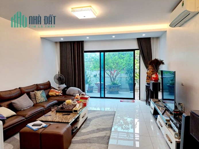 NGHI TÀM - MẶT TIỀN KHỦNG, CĂN GÓC, Ô TÔ ĐUA 10M, GIÁ CỰC YÊU 9.3 TỶ