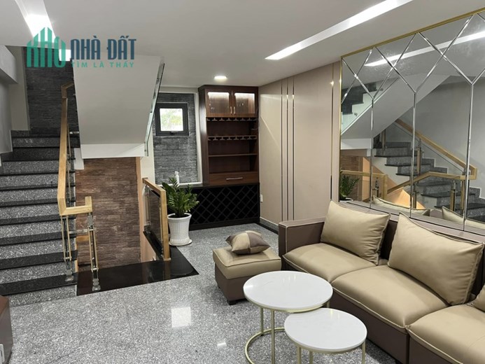 Siêu hạ giá 7 tỷ 500, mặt tiền Quận 10, kinh doanh siêu đỉnh, dòng tiền 32 triệu/tháng