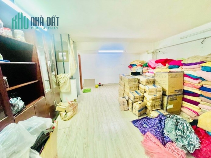 Bán Biệt Thự Âu Cơ, Tân Bình ( 6m x 20m ) 6 Tàng Có Hầm Hiêm Có,, Hẻm Nhựa 8m, Nhĩnh 18 Tỷ