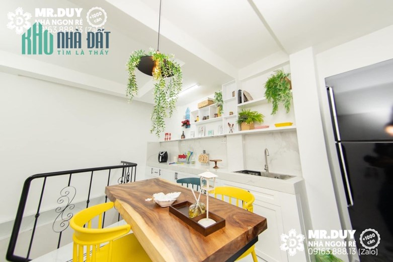 Bán nhà biệt thự Tân Phú giáp Tân Bình 90m2 ngang 6m vuông đẹp có gara ô tô