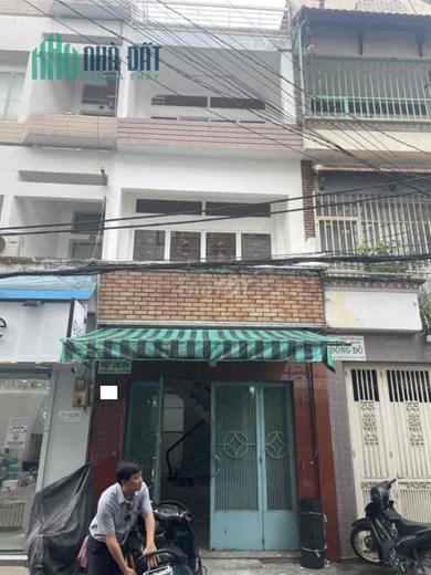 Nhà đẹp 3 tầng 4 phòng ngủ gần Vạn Hạnh Mall