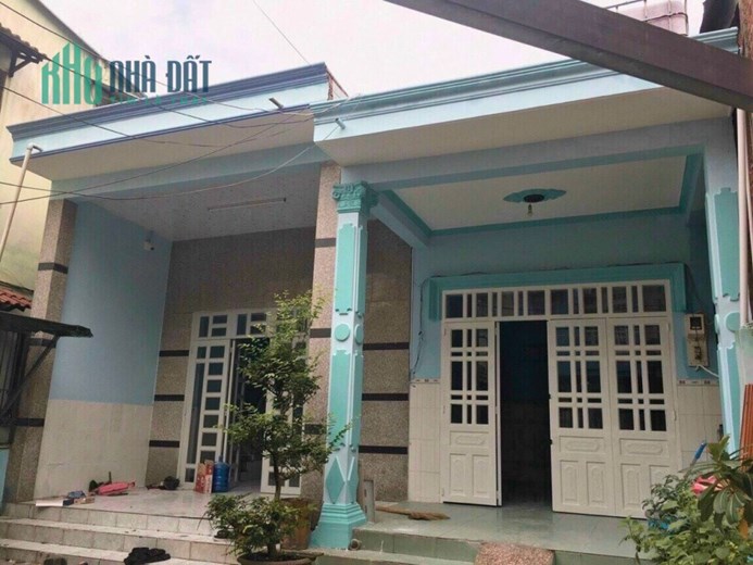 Giá 5,65 tỷ có 2 căn nhà 191 m². Ngay làng Đại học, P. Linh Xuân