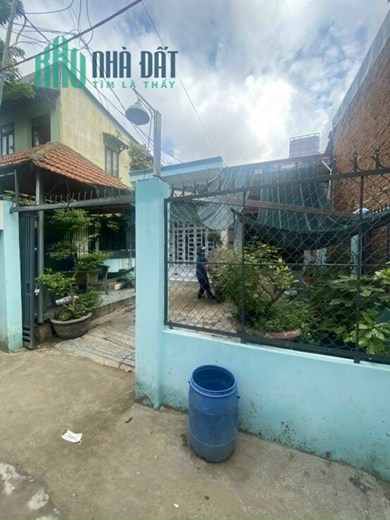 Giá 5,65 tỷ có 2 căn nhà 191 m². Ngay làng Đại học, P. Linh Xuân