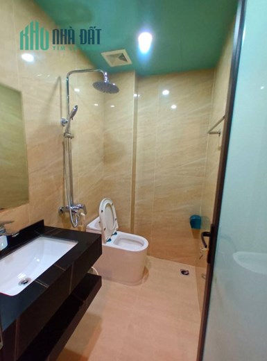 Bán nhà 40m Gia Quất , tặng nội thất chỉ việc đến ở  giá 2,x tỷ TL. LH: 0936123469