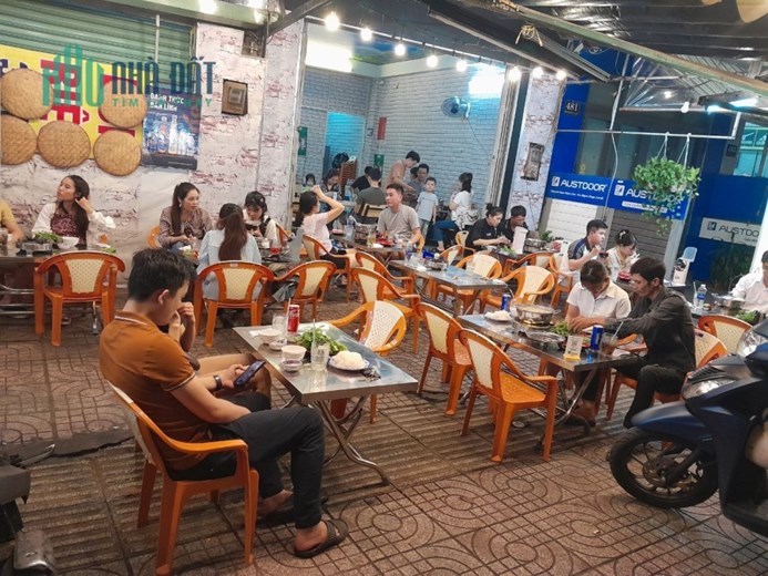Cho thuê mặt bằng bán đồ ăn sáng hoặc cafe mang đi tại 479 Phạm Văn Đồng, P13, Bình Thạnh