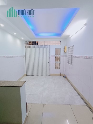 BÁN NHÀ 1 TRỆT 1 LẦU NGAY CHỢ HUỲNH VĂN CHÍNH