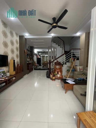 Bán nhà chính chủ phường Trường Thọ, HXH, DT 5x18m, 3T, SHR, Chính Chủ Sang Tên Ngay,