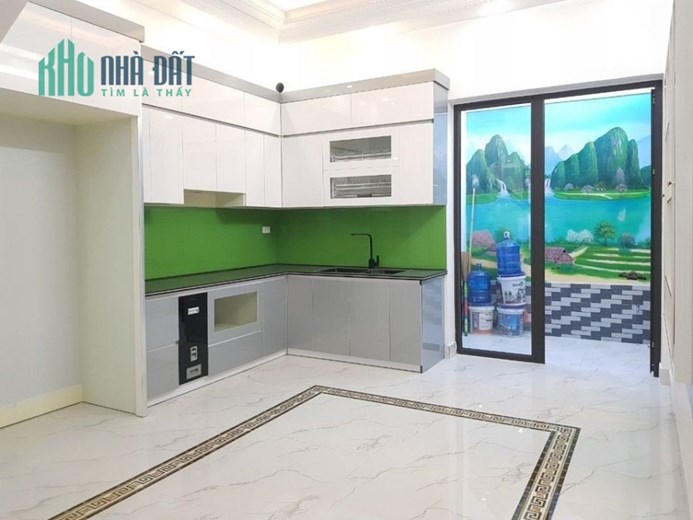 Bán nhà tuyến 2 Trung Hành, 75m 4 tầng GIÁ 4 tỉ sân cổng riêng, ô.tô để trong nhà