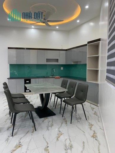 Bán nhà mặt đường Kiều Sơn - Văn Cao, 62m 4 tầng GIÁ 4.25 tỉ mới tinh, giá sốc