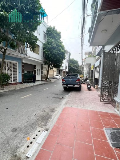 Bán nhà mặt đường Hoàng Ngọc Phách - Quán Nam, 88m 3 tầng GIÁ 6.95 tỉ