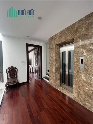 Chính chủ cho thuê nhà căn góc Mới 114m2x 5T, Kinh Doanh, VP,  53A Linh Lang- 36 Tr