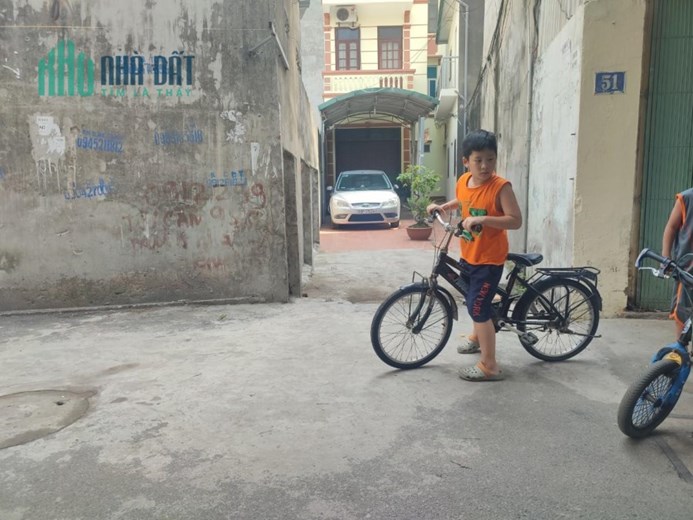BÁN 40M2 ĐẤT PHÂN LÔ NHỔN, Ô TÔ TRÁNH, NGÕ THÔNG, KINH DOANH, GIÁ 4.4 TỶ