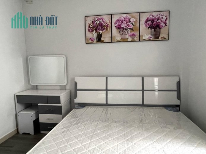 Bán nhà đẹp-HXH Nguyễn Thị Thập. Tân Phú q7.Dt 4m x 18m - 2 lầu - 4 pn - 5Wc
