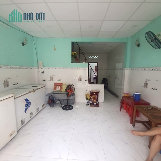 Ban nhà SHR,HXH,4*9.5m 2tầng ngay BigC Trường Chinh Tân Phú, giá 4 tỷ nhỉnh.LH 0932030061