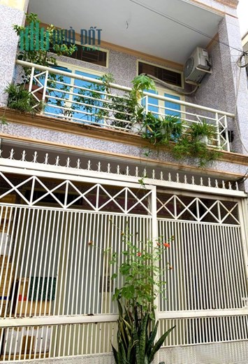 Ban nhà SHR,HXH,4*9.5m 2tầng ngay BigC Trường Chinh Tân Phú, giá 4 tỷ nhỉnh.LH 0932030061