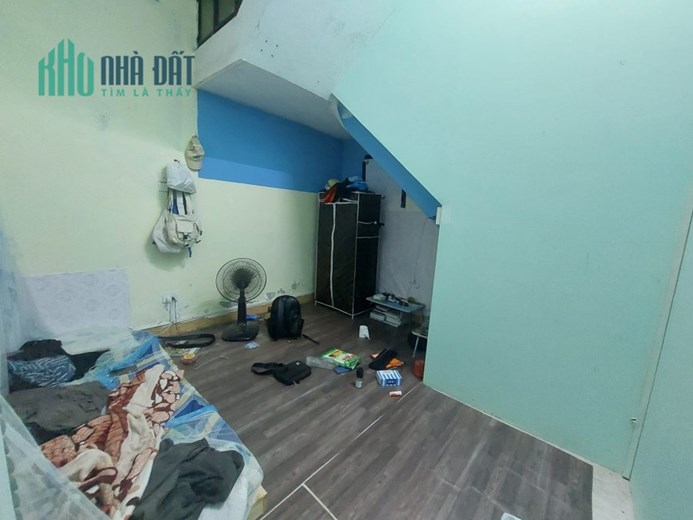 Cho thuê nhà , HGĐ, Ở nhóm, 75m2, 2T, 4N, 8tr, Láng, Cầu Giấy. gần ô tô.