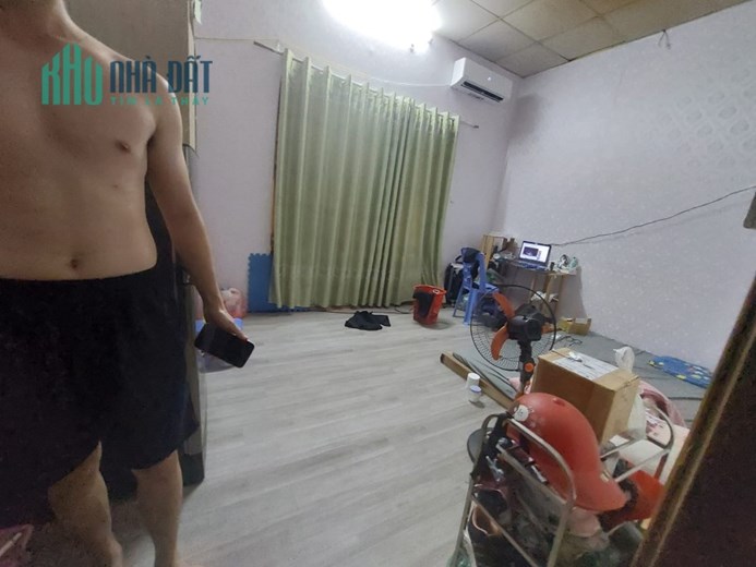 Cho thuê nhà , HGĐ, Ở nhóm, 75m2, 2T, 4N, 8tr, Láng, Cầu Giấy. gần ô tô.