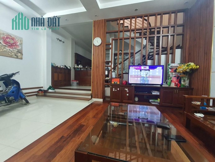 CHÍNH CHỦ A HOÀNG B.Á.N NHÀ NGUYỄN KHUYẾN, VĂN QUÁN - Ô TÔ ĐỖ CỬA - TẶNG NT GỖ LIM - 64M MT6M