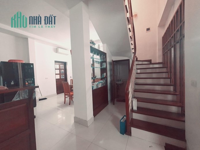 CHÍNH CHỦ A HOÀNG B.Á.N NHÀ NGUYỄN KHUYẾN, VĂN QUÁN - Ô TÔ ĐỖ CỬA - TẶNG NT GỖ LIM - 64M MT6M