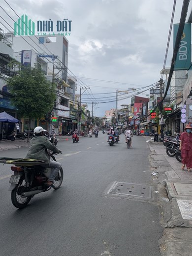 MỘT CĂN DUY NHẤT - MTKD ĐỐI DIỆN CHỢ BÀ CHIỂU - 100M2 - 4 TẦNG NGANG 5M.