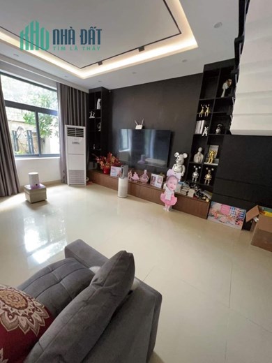 BÁN NHÀ TRONG NGÕ TẠI HOÀNG QUỐC VIỆT 12.5 TỶ
