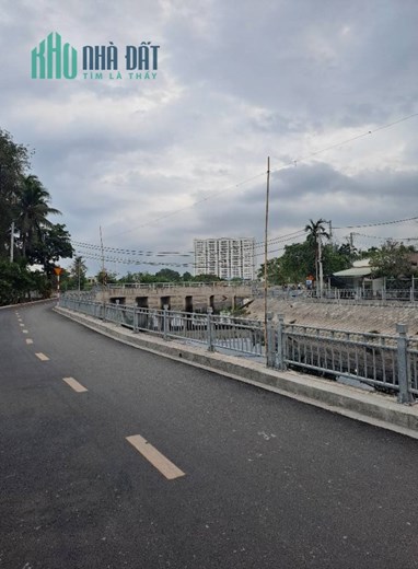 GẦN 200M2 THỔ CƯ, NGANG 8M CỰC HIẾM, AN PHÚ ĐÔNG QUẬN 12 - XE TẢI VÀO ĐẤT - PHÙ HỢP XÂY CHDV, BIỆT