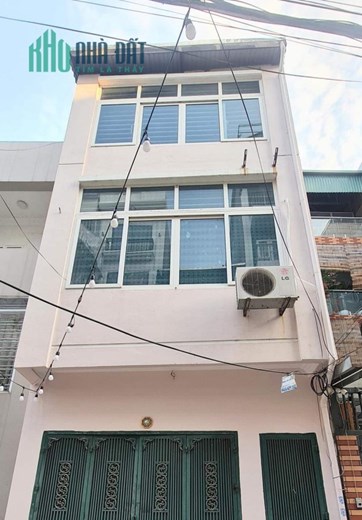 CHỈ HƠN 2 TỶ CÓ NGAY NHÀ ĐÔNG NGẠC. THỤY PHƯƠNG  - BẮC TỪ LIÊM - DT 40M2 , MT4,7M - 3 TẦNG . -
