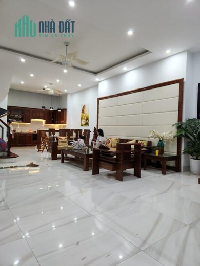 Foresa- Khung trời Âu giữa lòng Tây Hà Nội