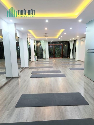 Foresa- Khung trời Âu giữa lòng Tây Hà Nội